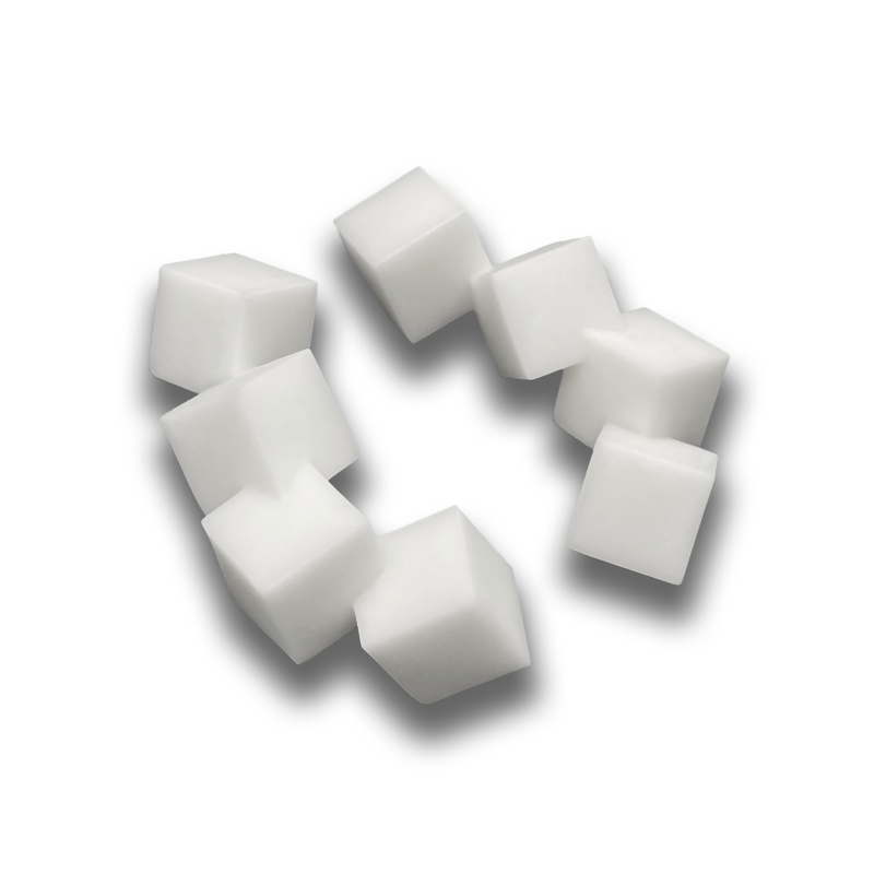 CUBIC_valge_P.jpg